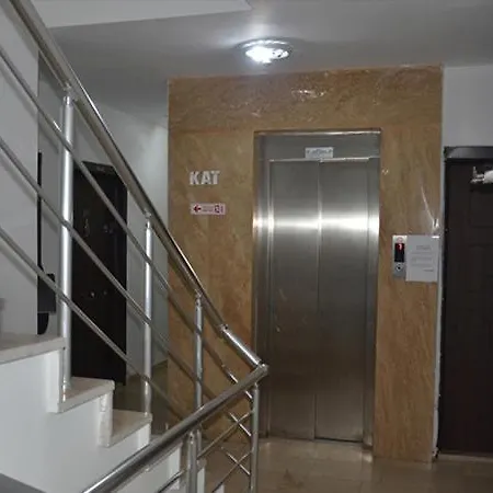 Ceyhun Aparthotel *